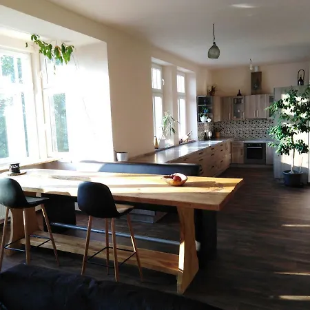 Veliky Apartman S Krasnymi Vyhledy Nove Mesto nad Metuji