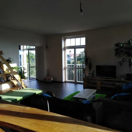 Veliky Apartman S Krasnymi Vyhledy Apartment *