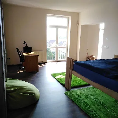 Veliky Apartman S Krasnymi Vyhledy Apartment *